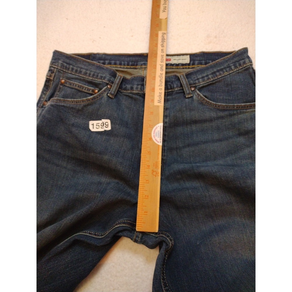wrangler jeans relaxed boot Men W32 L34 Blue Denim - Picture 6 of 9